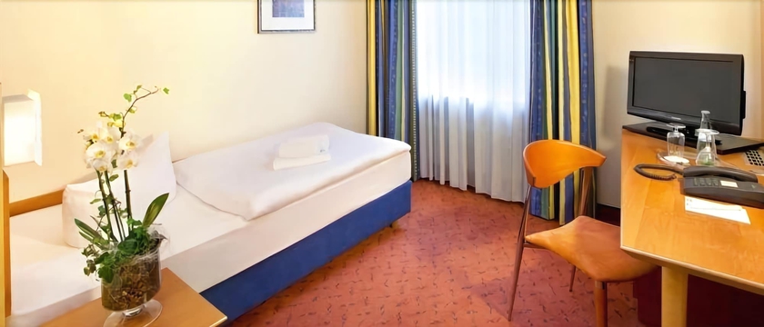 Imagen de la habitación del Hotel Best Western Hohenzollern. Foto 13