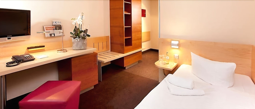 Imagen de la habitación del Hotel Best Western Hohenzollern. Foto 15