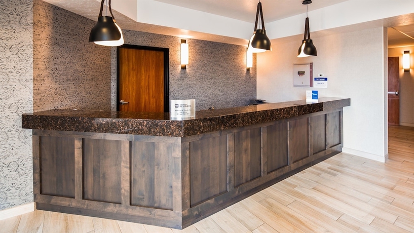 Imagen de los interiores del Hotel Best Western Holiday Hills. Foto 17
