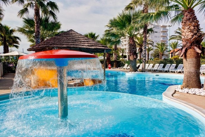 Imagen de la piscina del Hotel Best Western Hotel Europa. Foto 13