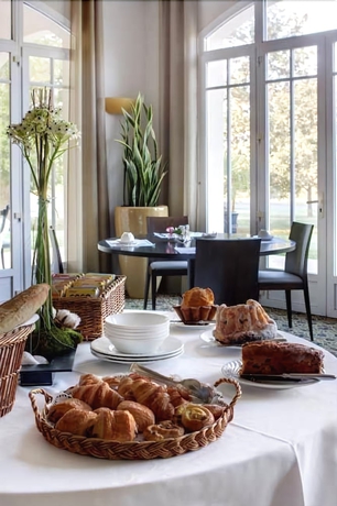 Imagen del bar/restaurante del Hotel Best Western Hotel La Palmeraie. Foto 2