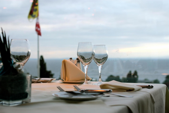 Imagen del bar/restaurante del Hotel Best Western Hotel Rebstock. Foto 9