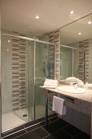 Imagen de la habitación del Hotel Best Western Hotel & SPA Pau Lescar Aeroport. Foto 4