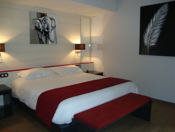 Imagen de la habitación del Hotel Best Western Hotel & SPA Pau Lescar Aeroport. Foto 10