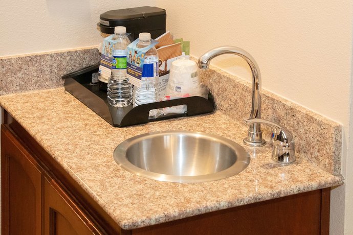 Imagen de la habitación del Hotel Best Western I-5 Inn & Suites. Foto 11
