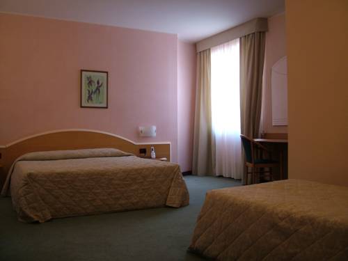 Imagen de la habitación del Hotel Best Western Imperiale. Foto 5