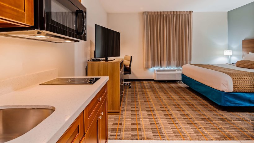 Imagen de la habitación del Hotel Best Western Ingleside Inn & Suites. Foto 6