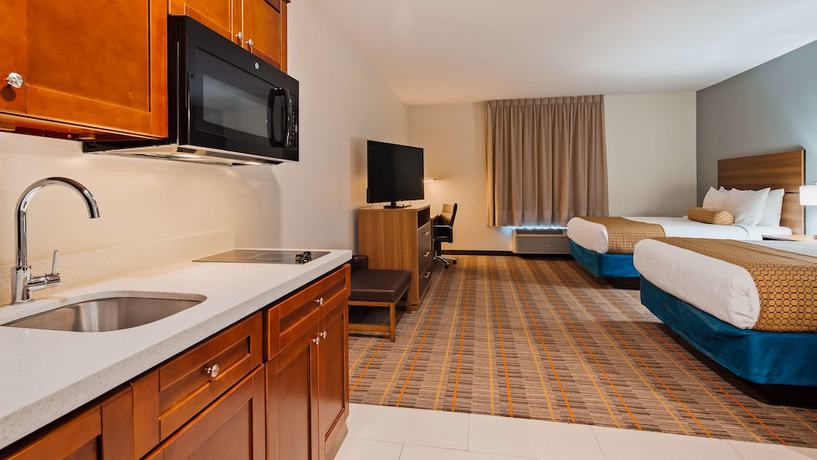 Imagen de la habitación del Hotel Best Western Ingleside Inn & Suites. Foto 10