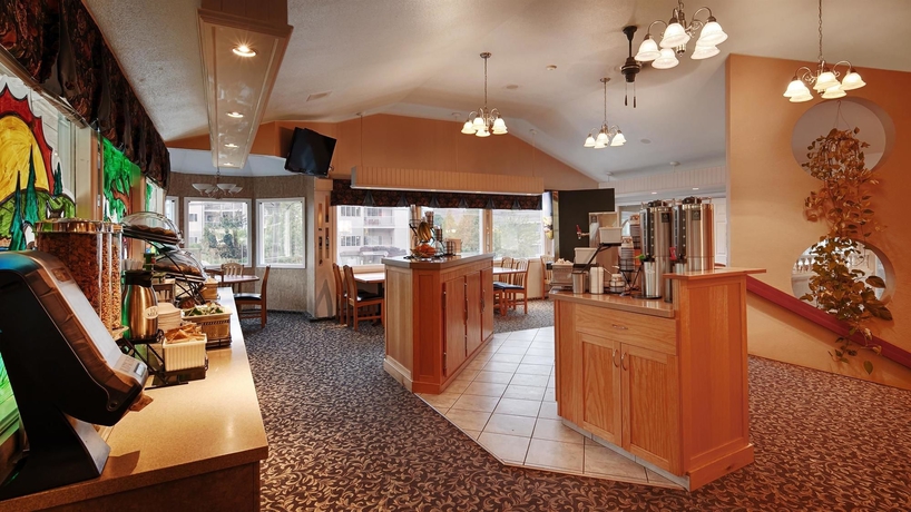 Imagen del bar/restaurante del Hotel Best Western Inn At Penticton. Foto 3