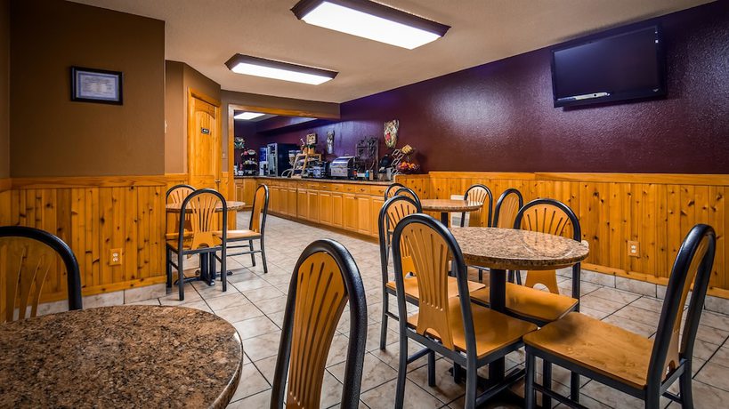 Imagen del bar/restaurante del Hotel Best Western Inn Of Pinetop. Foto 5