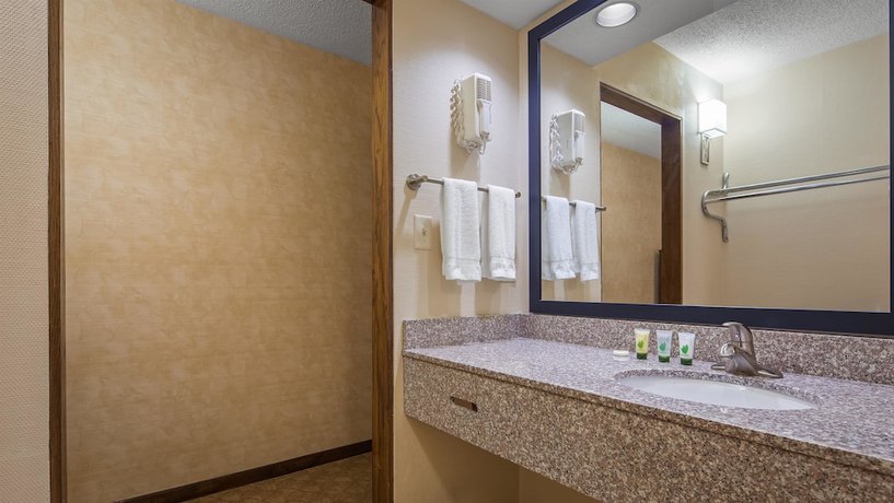 Imagen de la habitación del Hotel Best Western Inn Of St. Charles. Foto 14