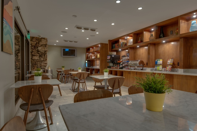 Imagen del bar/restaurante del Hotel Best Western Inn Of Ventura. Foto 4