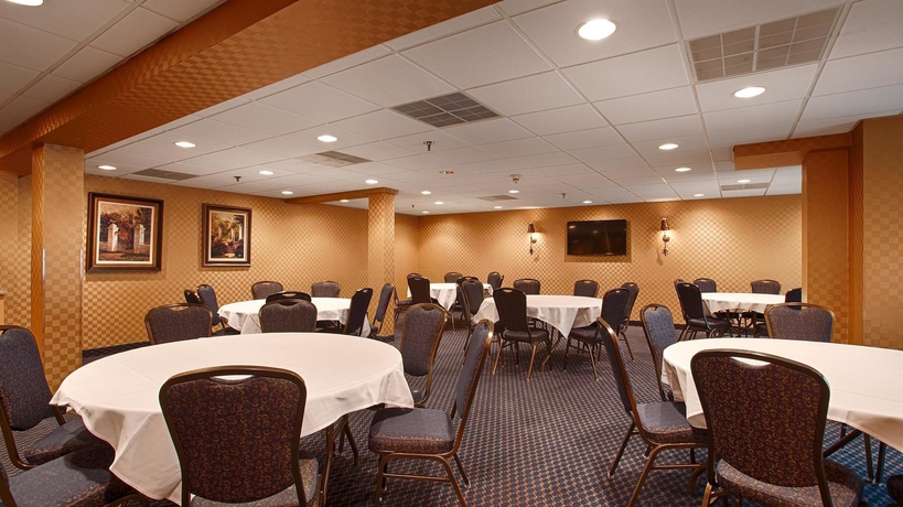 Imagen de los interiores del Hotel Best Western Inn On The Avenue. Foto 9