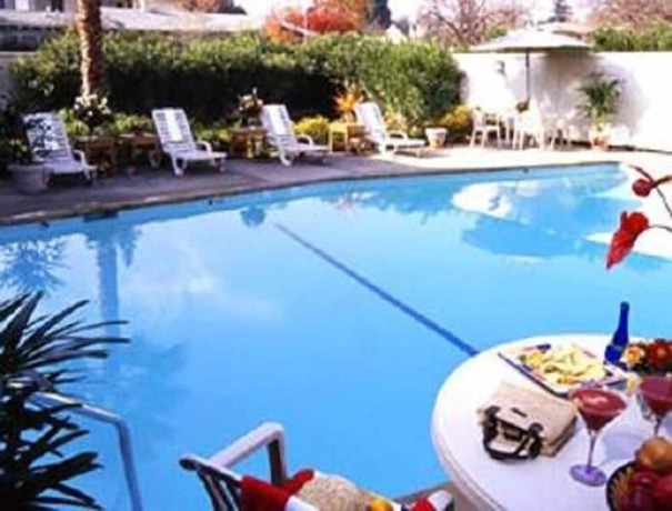 Imagen de la piscina del Hotel Best Western Inn, Redwood City. Foto 18