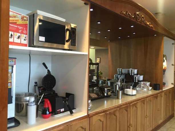 Imagen del bar/restaurante del Hotel Best Western Inn, Redwood City. Foto 5