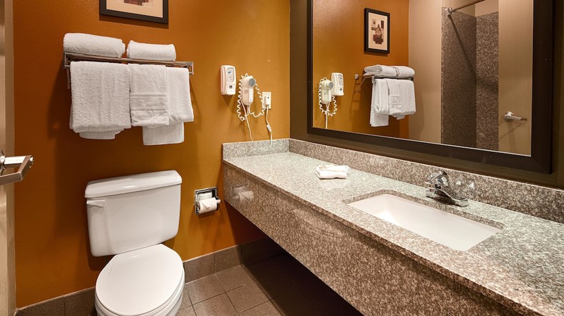 Imagen de la habitación del Hotel Best Western Inn and Suites. Foto 6