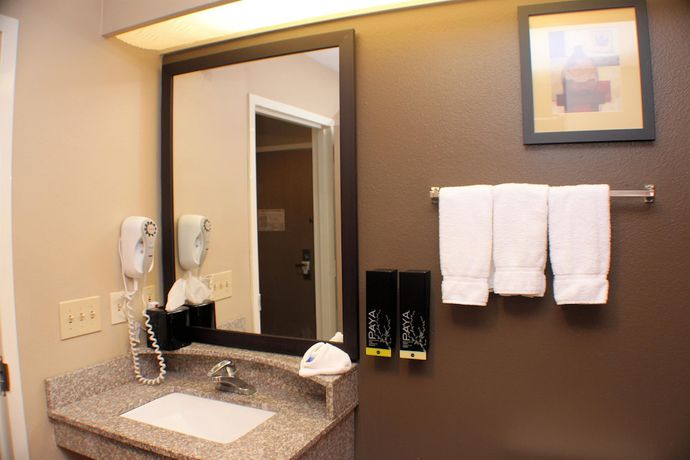 Imagen de la habitación del Hotel Best Western Inn and Suites. Foto 17