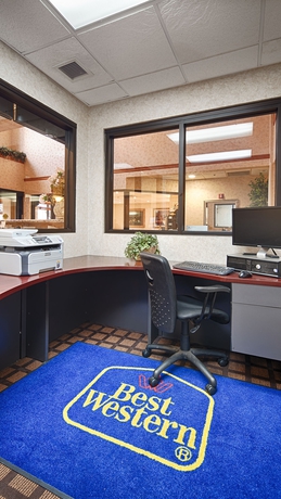 Imagen de los interiores del Hotel Best Western Inn and Suites - Midway Airport. Foto 10