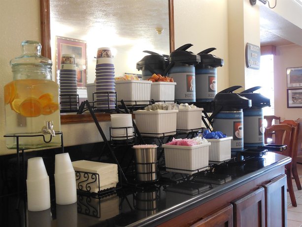 Imagen del bar/restaurante del Hotel Best Western John Jay Inn. Foto 5