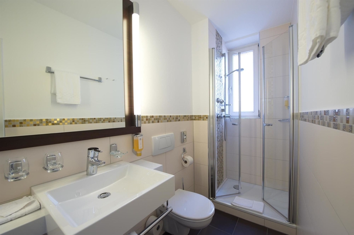 Imagen de la habitación del Hotel Best Western Kaiserhof. Foto 7