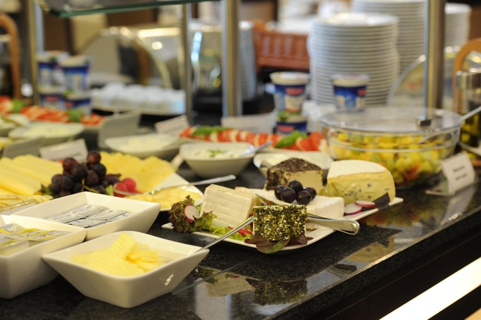 Imagen del bar/restaurante del Hotel Best Western Kaiserhof. Foto 2