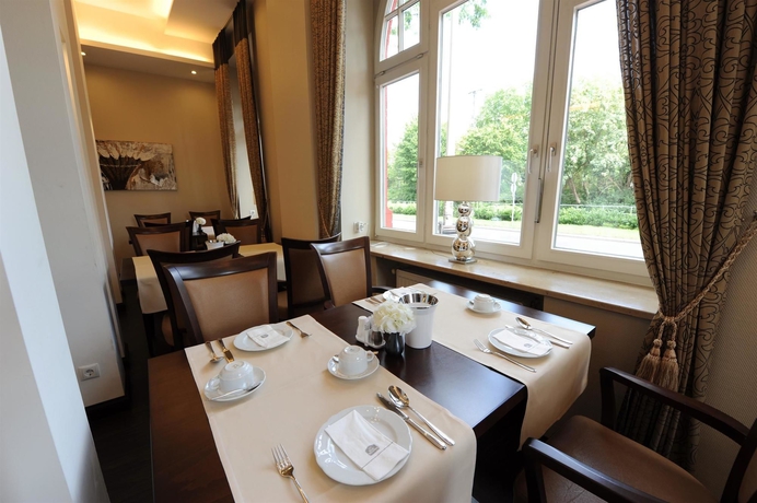 Imagen del bar/restaurante del Hotel Best Western Kaiserhof. Foto 5