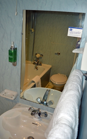 Imagen de la habitación del Hotel Best Western Kings Manor. Foto 10