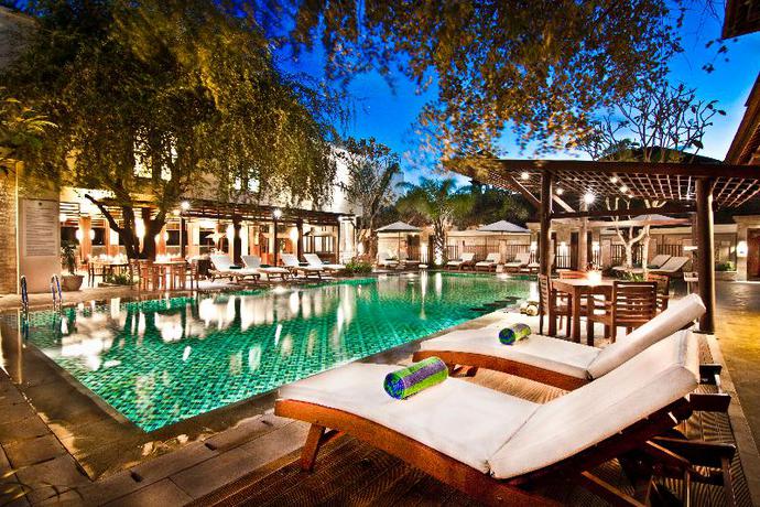 Imagen de la piscina del Hotel Best Western Kuta Villa. Foto 8