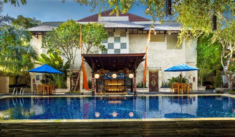 Imagen de la piscina del Hotel Best Western Kuta Villa. Foto 9