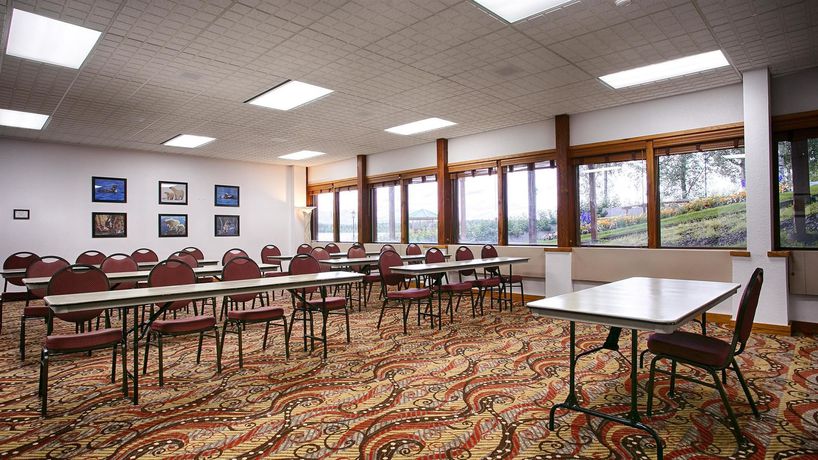 Imagen de los interiores del Hotel Best Western Lake Lucille Inn. Foto 12