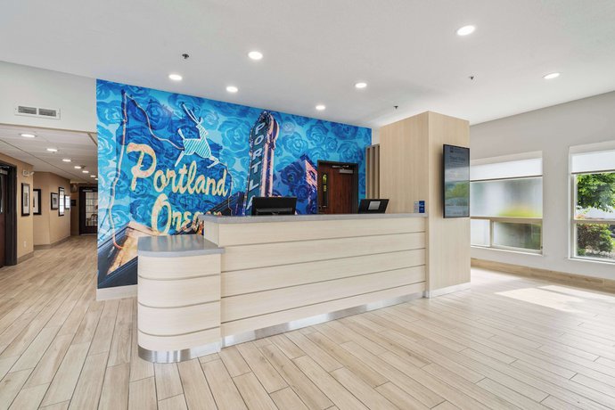 Imagen de los interiores del Hotel Best Western Lake Oswego And Suites, Lake Oswego. Foto 18
