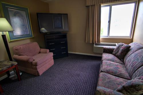 Imagen de la habitación del Hotel Best Western Lakewinds. Foto 7