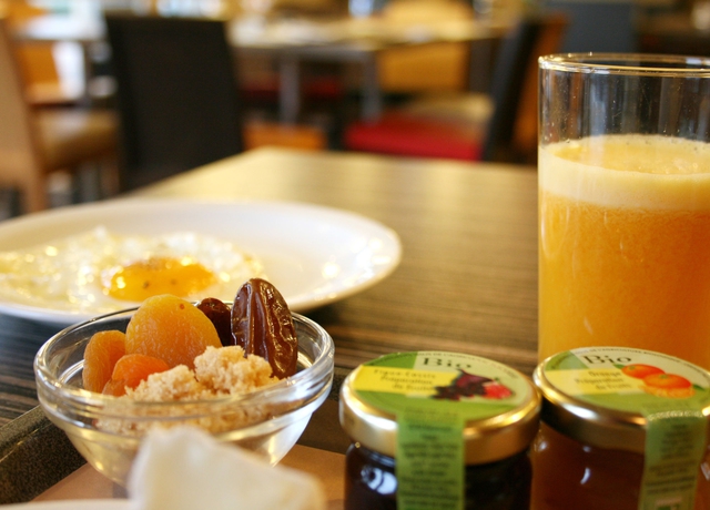 Imagen del bar/restaurante del Hotel Best Western L'atelier 117. Foto 6