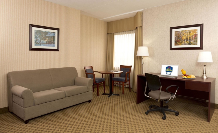 Imagen de los interiores del Hotel Best Western Laval-montreal. Foto 11