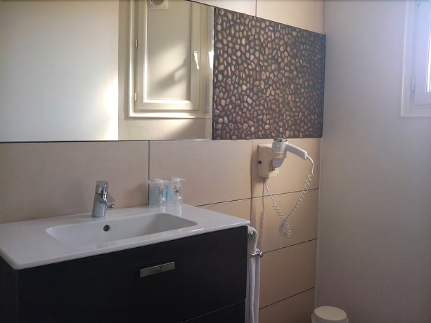 Imagen de la habitación del Hotel Best Western Le Bristol. Foto 18