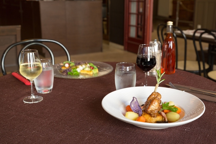 Imagen del bar/restaurante del Hotel Best Western Le Bristol. Foto 5