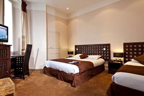 Imagen de la habitación del Hotel Best Western Le Comtadin. Foto 6