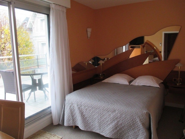 Imagen de la habitación del Hotel Best Western Le Crystal Dinard Plage. Foto 4