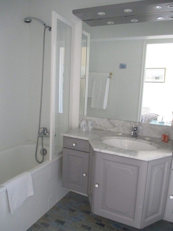 Imagen de la habitación del Hotel Best Western Le Crystal Dinard Plage. Foto 6