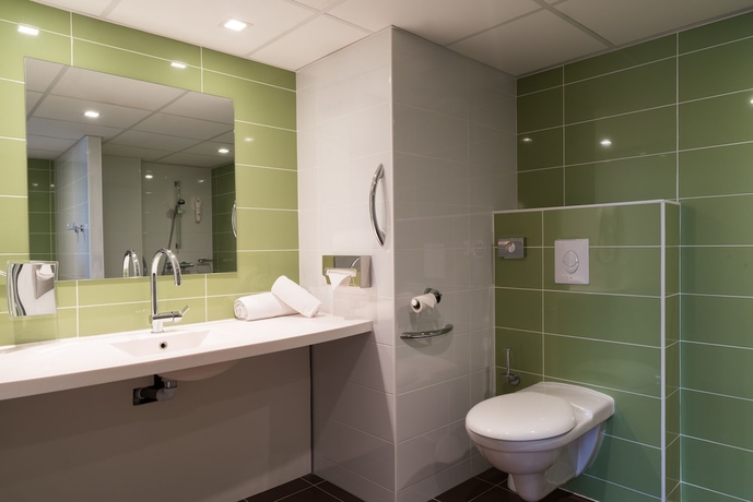 Imagen de la habitación del Hotel Best Western Le Quercy. Foto 17