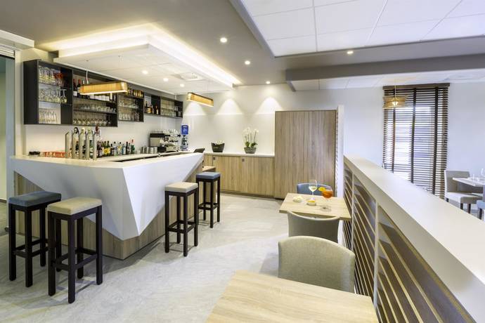 Imagen del bar/restaurante del Hotel Best Western Le Semaphore. Foto 8