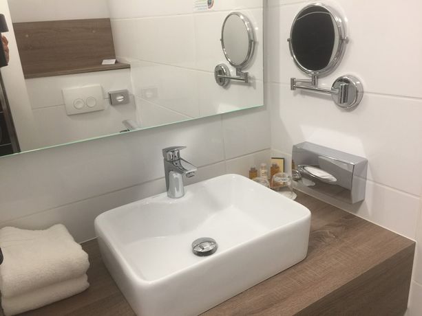 Imagen de la habitación del Hotel Best Western Le Vauban. Foto 11