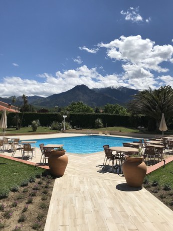 Imagen de la piscina del Hotel Best Western Le Vauban. Foto 19