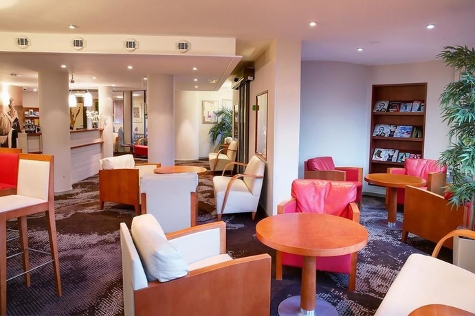 Imagen de los interiores del Hotel Best Western Les Bains de Perros-Guirec Hotel et Spa. Foto 14