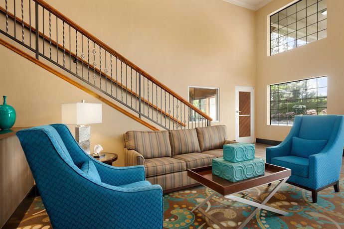 Imagen de los interiores del Hotel Best Western Liberty Inn, Lebec. Foto 16