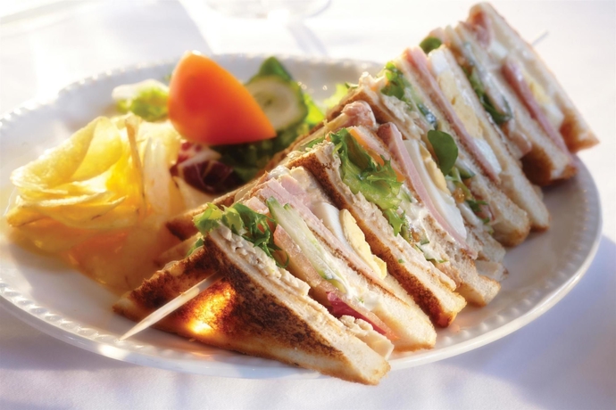 Imagen del bar/restaurante del Hotel Best Western Lichfield City Centre The George. Foto 8