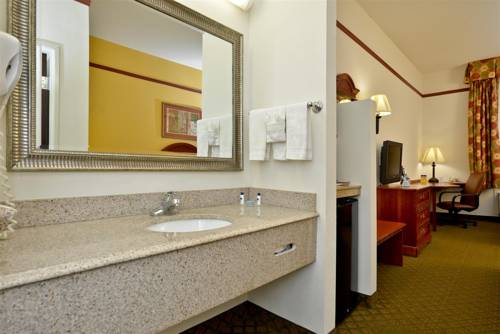 Imagen de la habitación del Hotel Best Western Limestone Inn And Suites. Foto 2