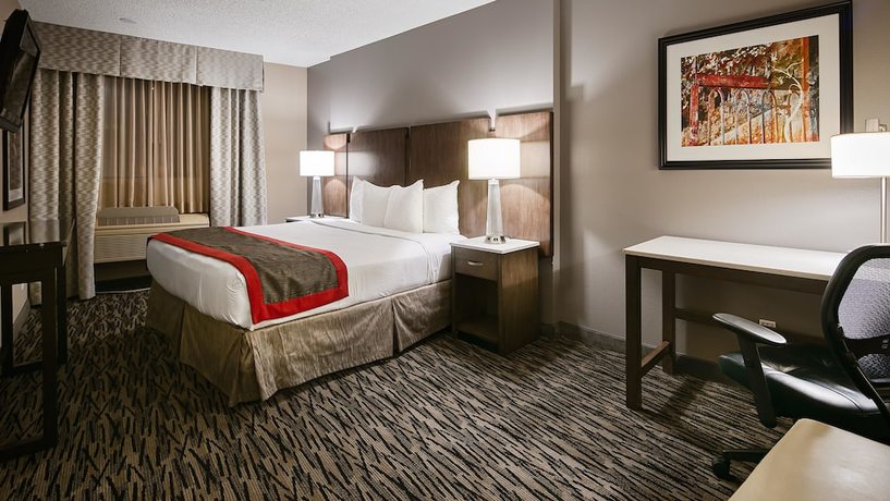 Imagen de la habitación del Hotel Best Western Los Alamitos Inn and Suites. Foto 2