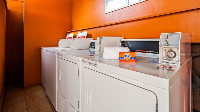 Imagen de los interiores del Hotel Best Western Los Angeles Worldport. Foto 16