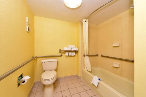 Imagen de la habitación del Hotel Best Western Louisville East Inn and Suites. Foto 11